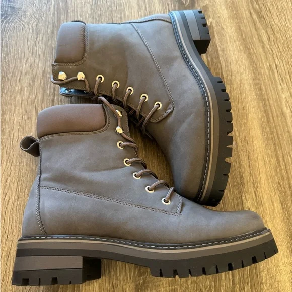 Women boots - Picture 4 of 4